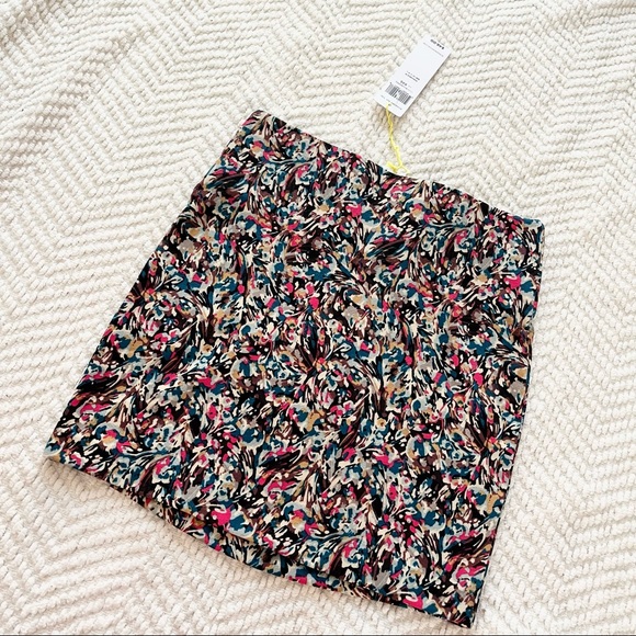 BCBGENERATION Party Multi Print Mini Skirt in size XXS - Picture 2 of 4